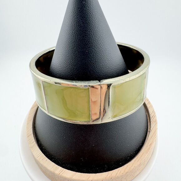 Vintage Enamel Bangle Bracelet Olive Green Silver Tone MCM Geometric Mod Retro - Picture 4 of 9
